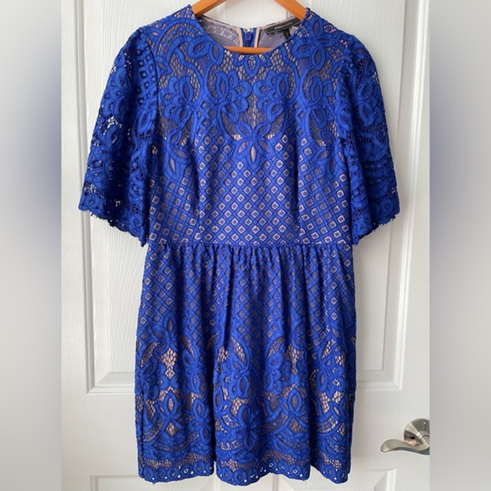 BCBGMAXAZRIA "Jillvan" Larkspur Blue Lace Mini Dress‎ with Pockets Size 10